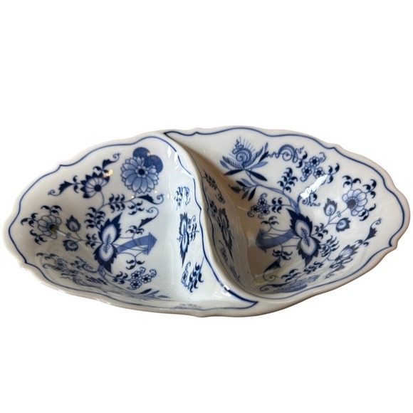 Blue Danube Other - Blue Danube Japan Divided Serving Bowl Blue Onion Scalloped Oval 9in